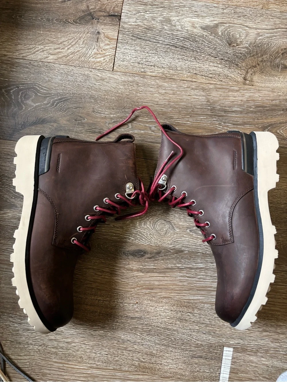 NWT Sorel Caribou Men’s Six Brown Outdoor Waterproof Boot Size 11